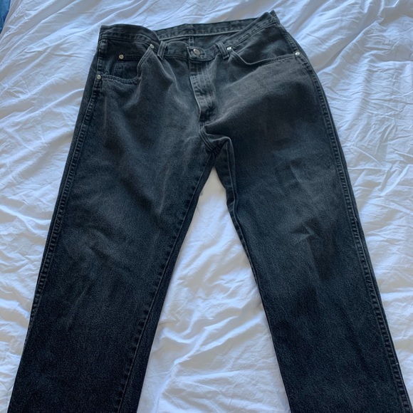 Black Wrangler Jeans - Picture 2 of 3